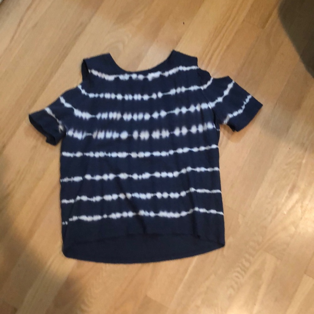 Old navy shirt
